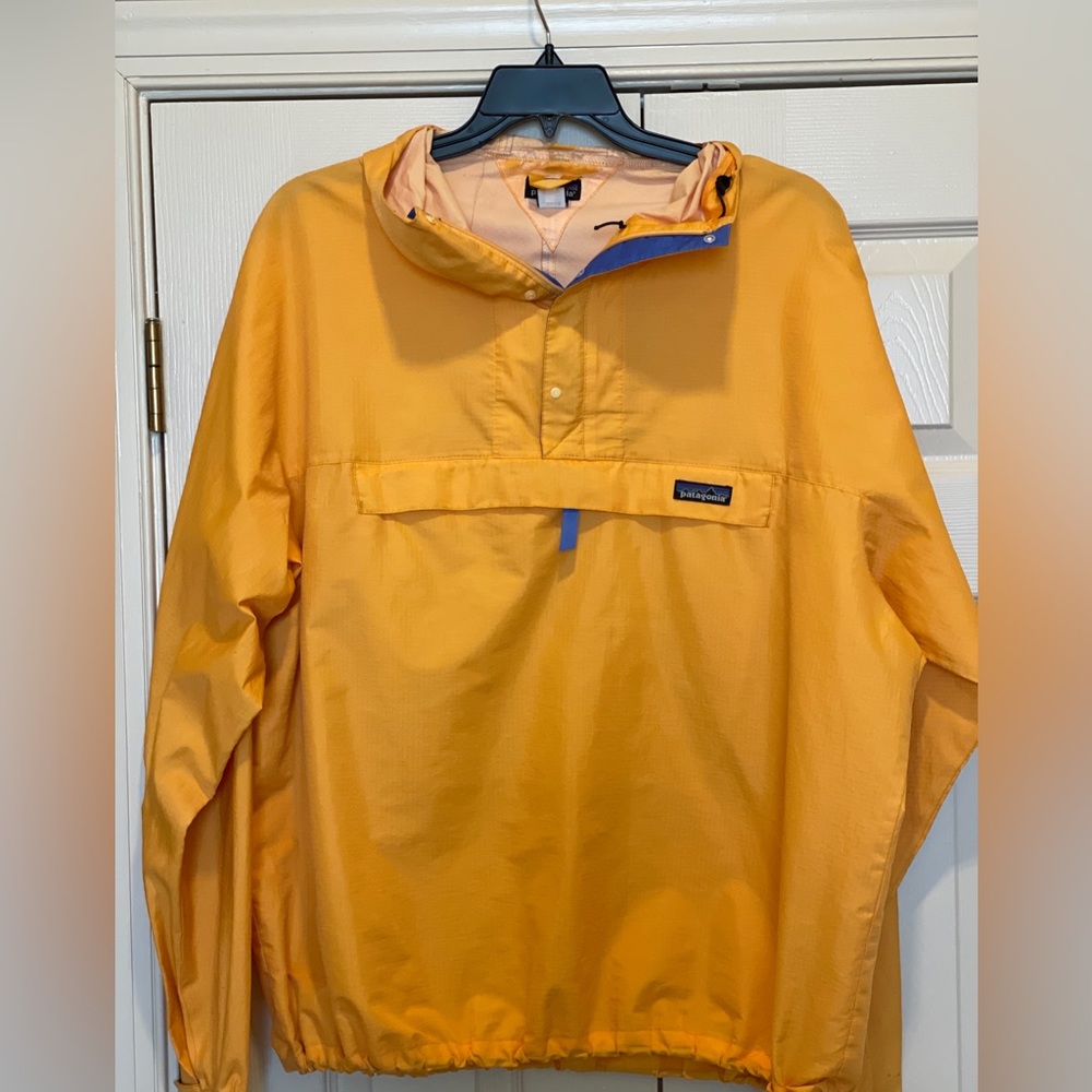 Patagonia Men’s Rain Jacket Half Zip Size XL